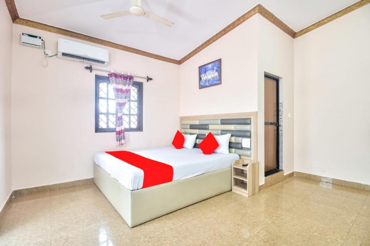Blue Rays Apartment Calangute Ngoại thất bức ảnh